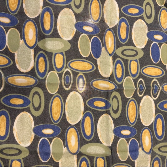 🎄$3 bundled NWT Elaine Gold Elegant Abstract Geometric Multicolor Scarf - Picture 5 of 6